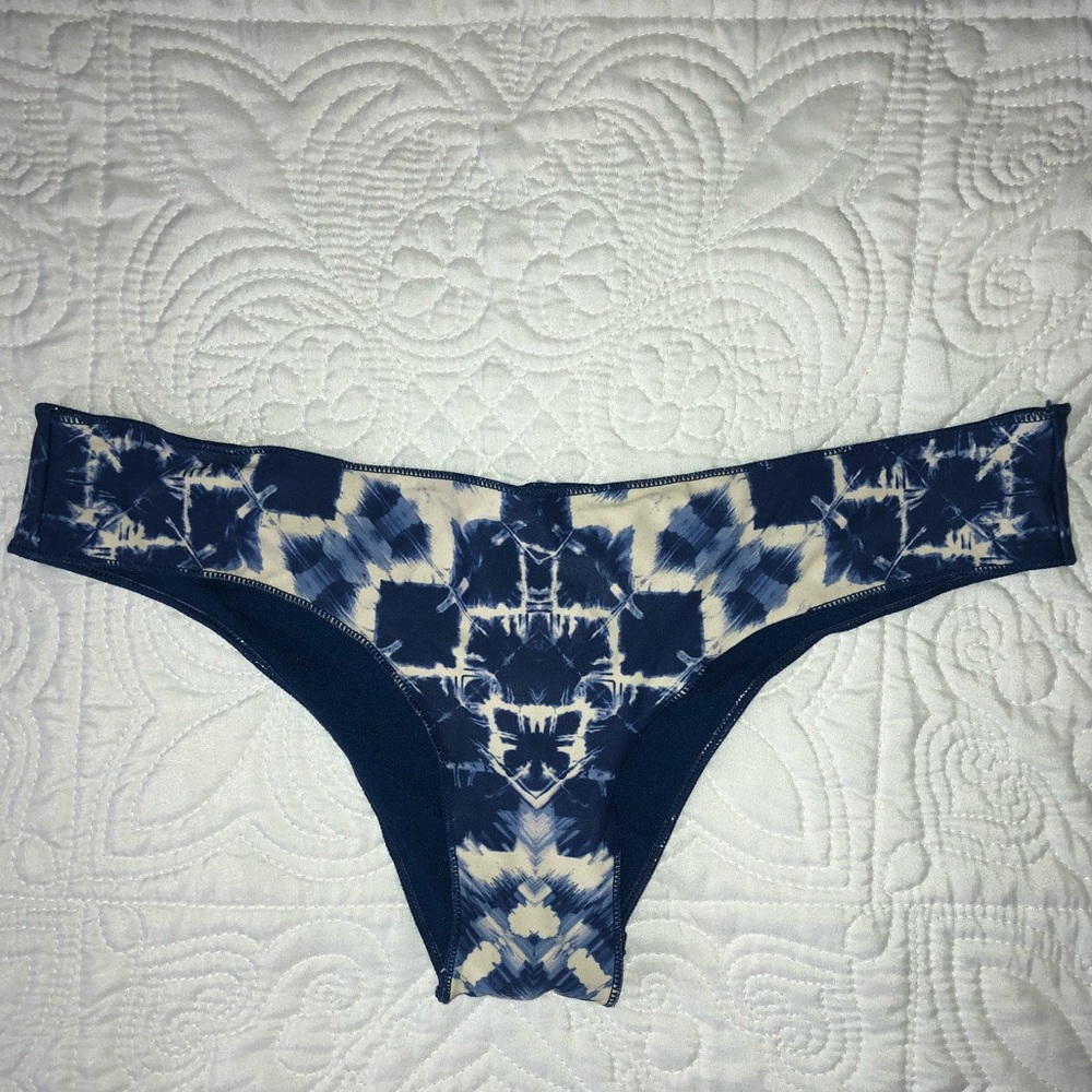NWOT Ripcurl cheeky bikini bottom
